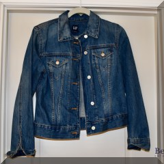 H13. Gap denim jacket. Size XS. - $